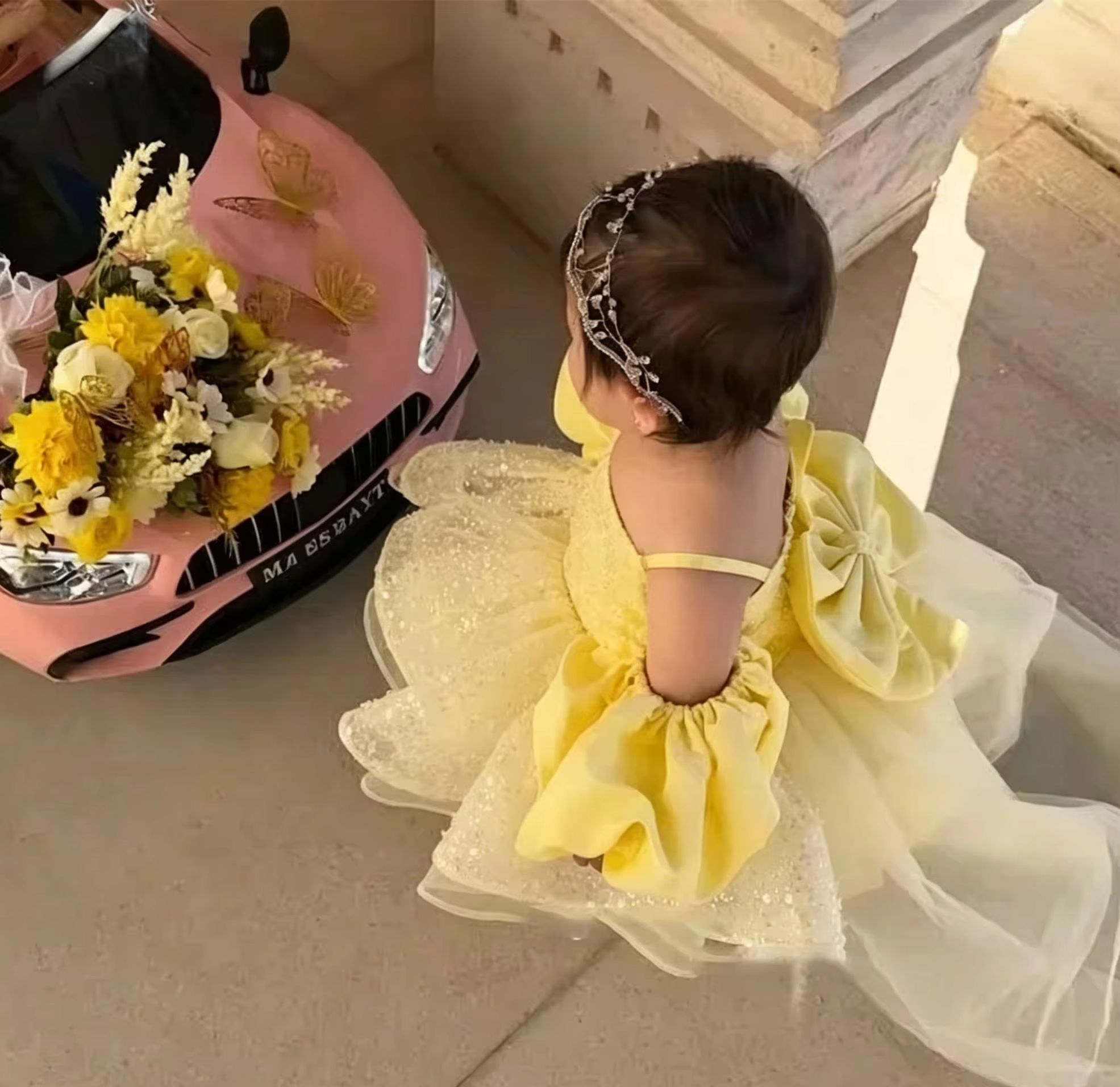 Leuke gele bloemenmeisjesjurke - Embroidery Yellow Dress recensie en prijs