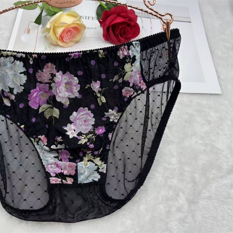 Herenbroekje met bloemenborduu - Embroidery Bag recensie en prijs