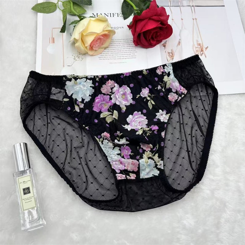 Herenbroekje met bloemenborduu - Embroidery Bag recensie en prijs